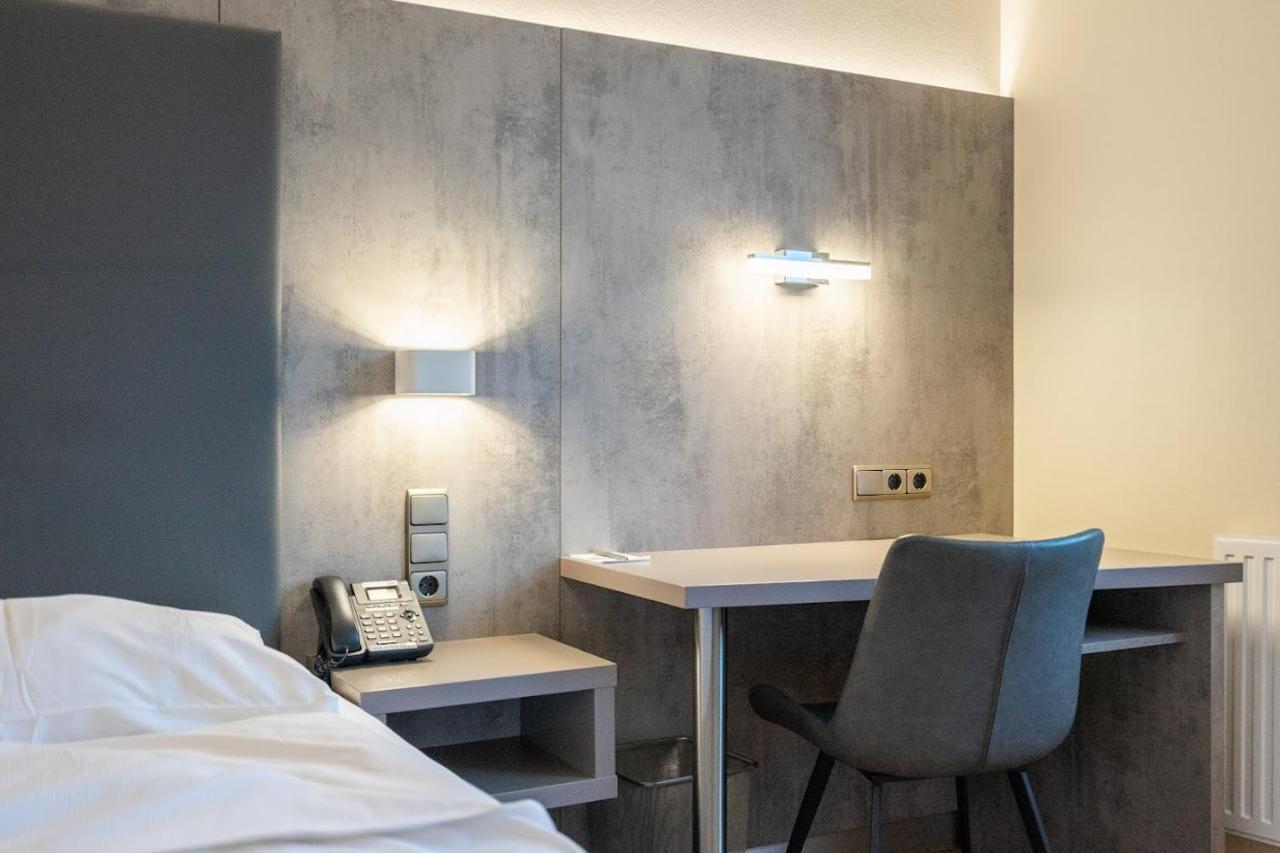Das Reinisch Just Rooms Schwechat Exterior foto